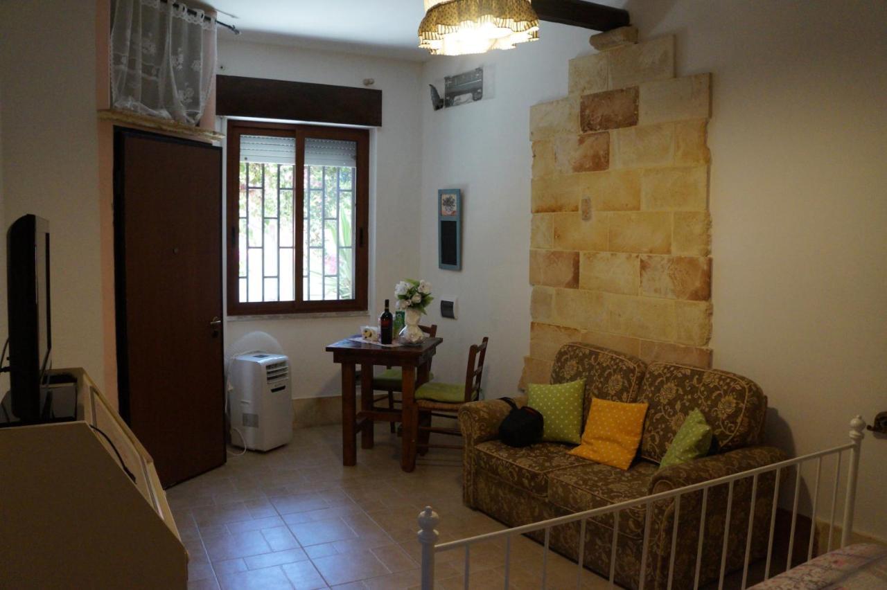 L'Atmosfera Apartment Brindisi Exterior photo